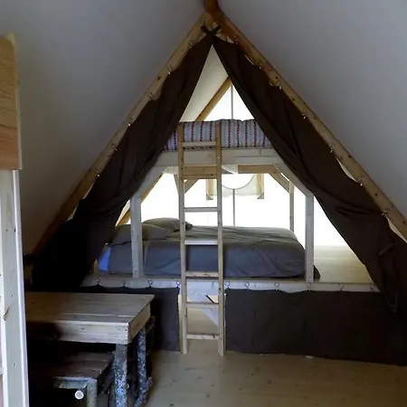 Luxury tent La Tente Du Chercheur D'or La Coudre (Aube)